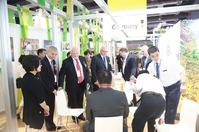 赋能美食盛会，精准服务未来——上海航空食品展中的设备出租新趋势